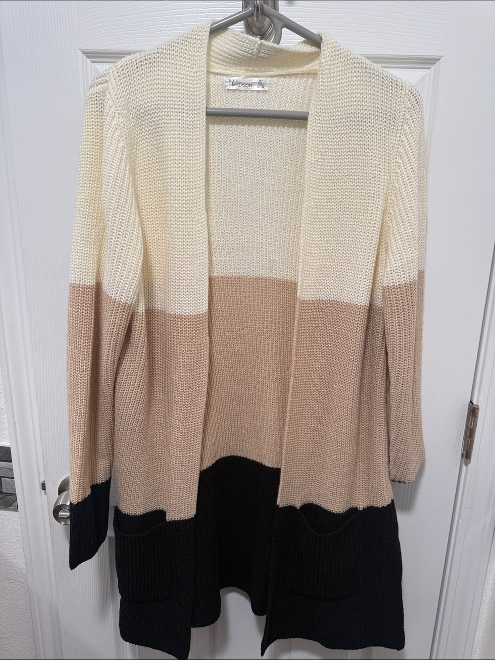 89th & Madison Cream, Beige & Black Open-Front Colorblock Cardigan size M